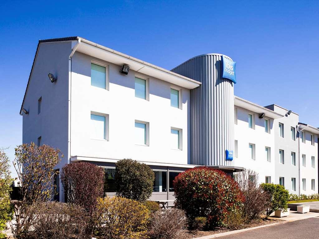 Ibis Budget Clermont Ferrand Nord Riom Exterior photo